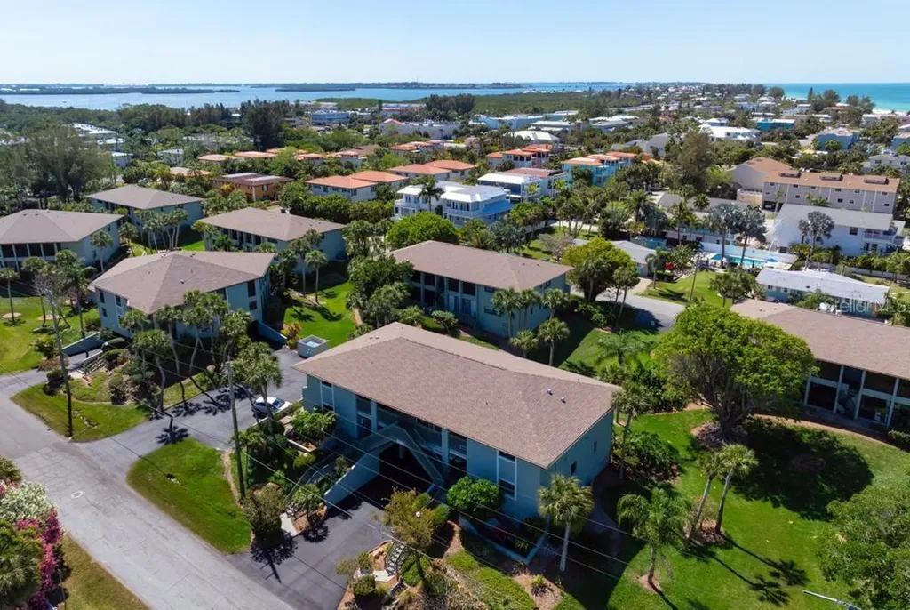 4255 Gulf Drive Holmes Beach FL 34217