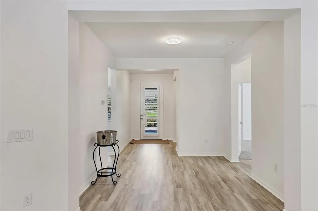 4806 Lake Breeze Terrace Sarasota FL 34243