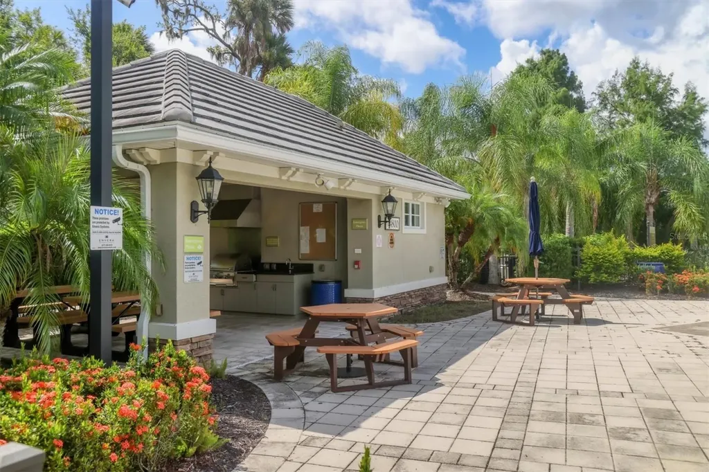 4806 Lake Breeze Terrace Sarasota FL 34243