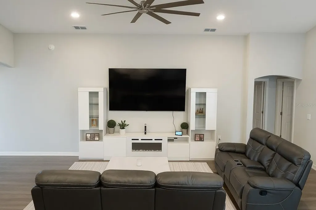 621 Vittorio Drive Winter Haven FL 33884