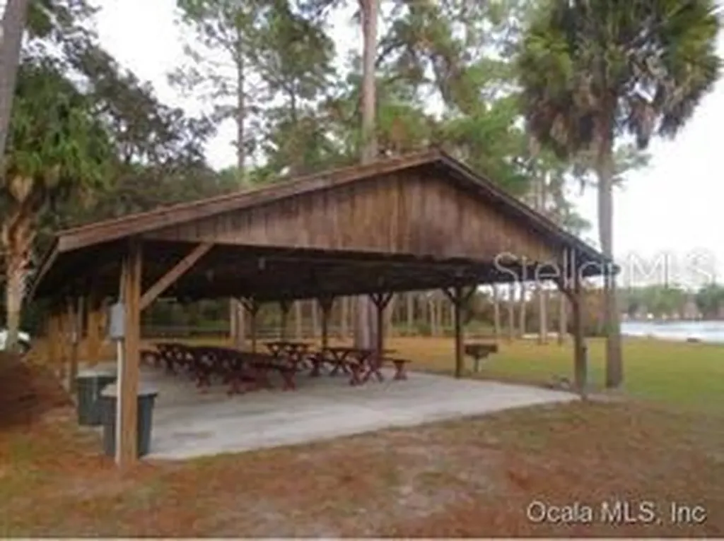 1265 NE 130th Terrace Silver Springs FL 34488