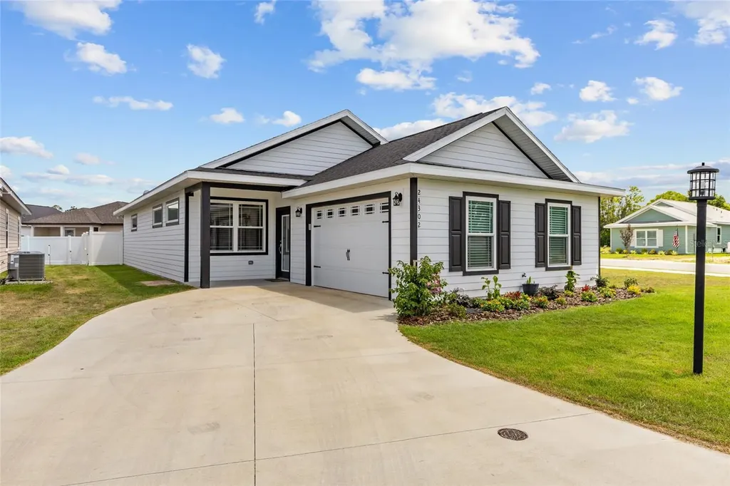 24302 SW 18th Lane Newberry FL 32669