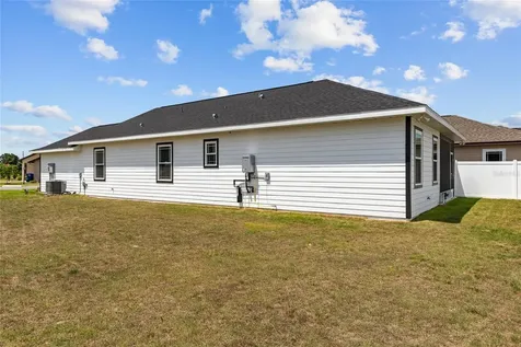 24302 SW 18th Lane Newberry FL 32669