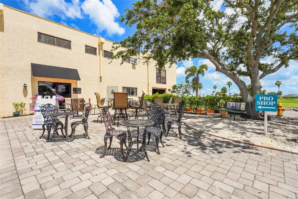 2417 Fairway Oaks Drive Palmetto FL 34221