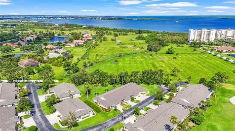 2417 Fairway Oaks Drive Palmetto FL 34221