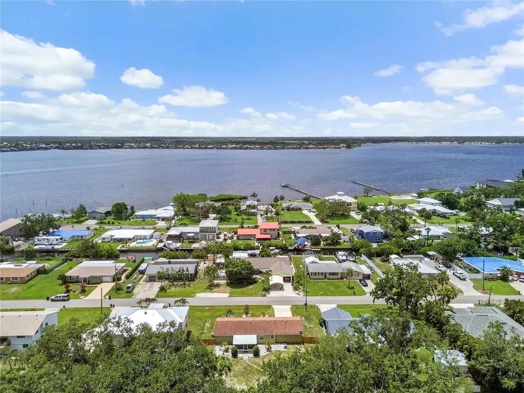 4612 8th Street Court E Ellenton FL 34222