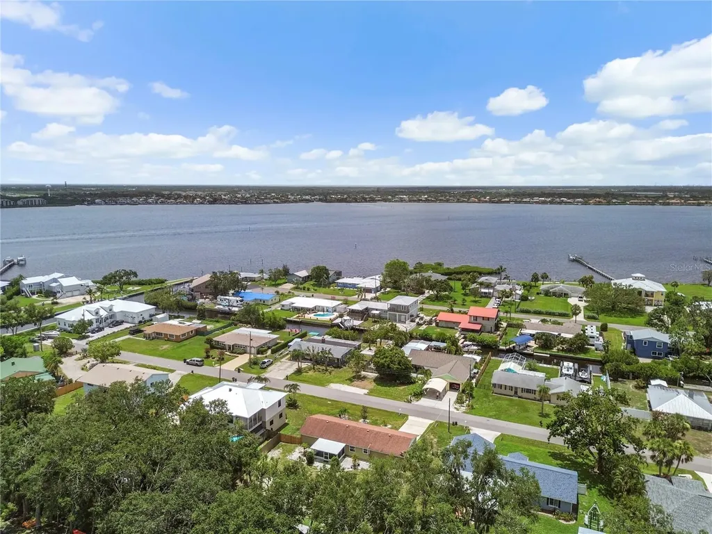 4612 8th Street Court E Ellenton FL 34222