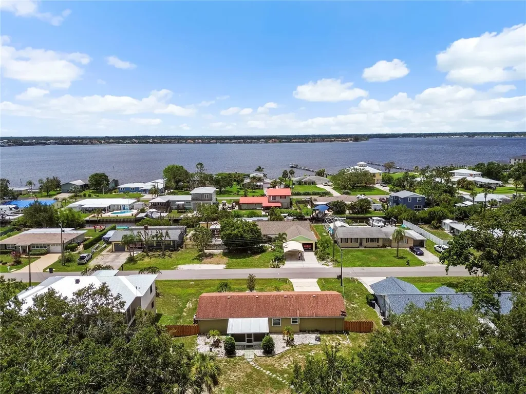 4612 8th Street Court E Ellenton FL 34222