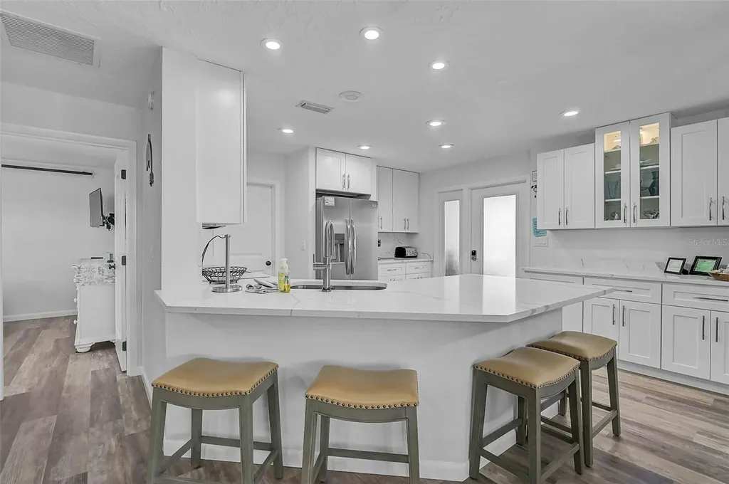 6308 Midnight Pass Road Sarasota FL 34242