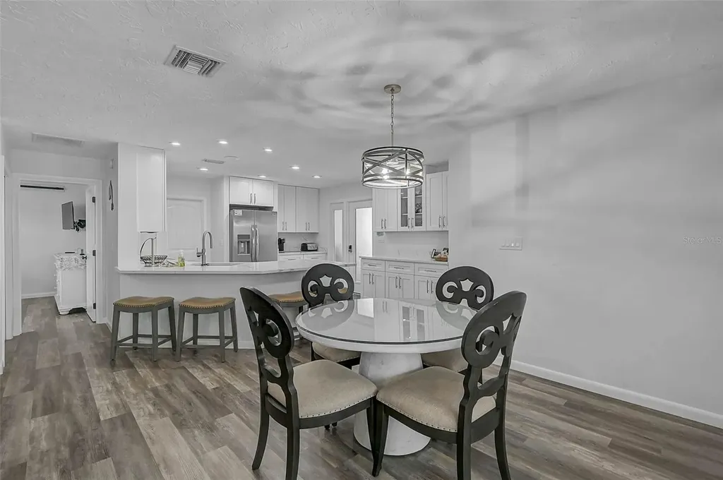 6308 Midnight Pass Road Sarasota FL 34242