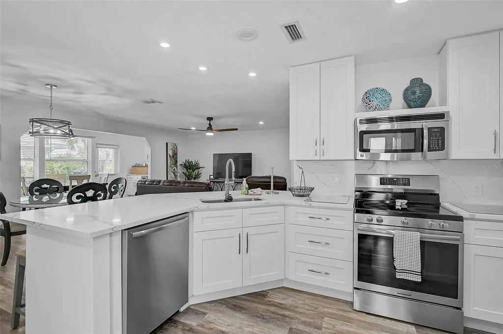 6308 Midnight Pass Road Sarasota FL 34242