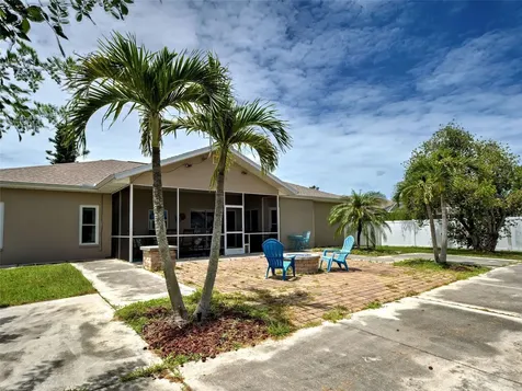 23102 Madelyn Avenue Port Charlotte FL 33954