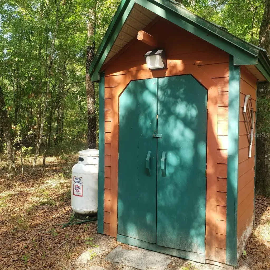 28063 31st Road Branford FL 32008