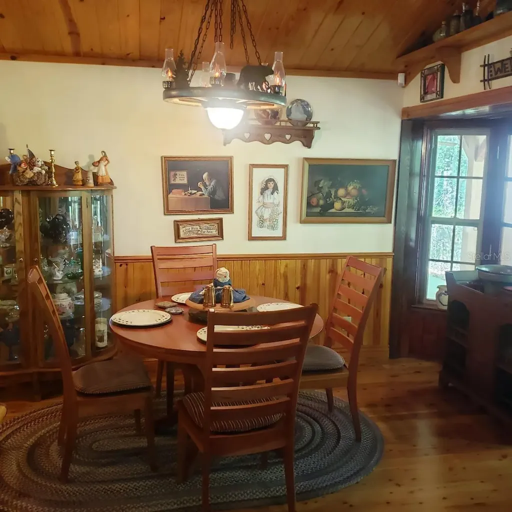 28063 31st Road Branford FL 32008
