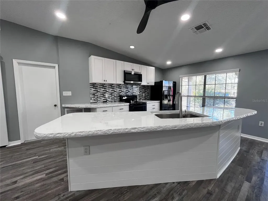 8122 Matthew Drive New Port Richey FL 34653