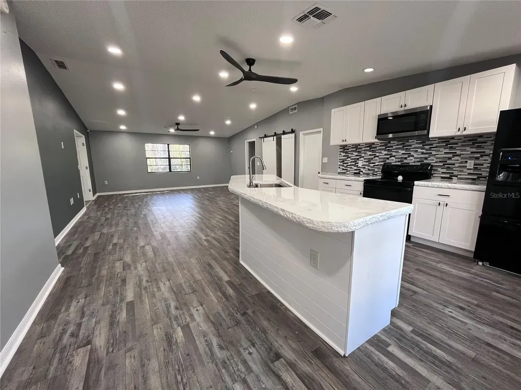 8122 Matthew Drive New Port Richey FL 34653
