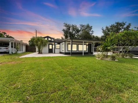 960 65th Street S St Petersburg FL 33707