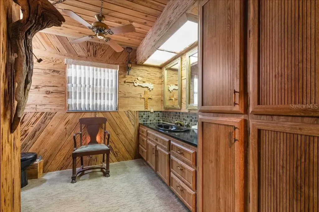 935 Ranch Road Tarpon Springs FL 34688