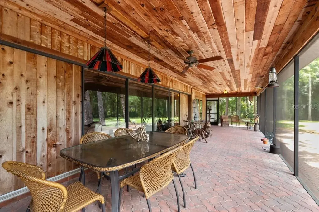 935 Ranch Road Tarpon Springs FL 34688