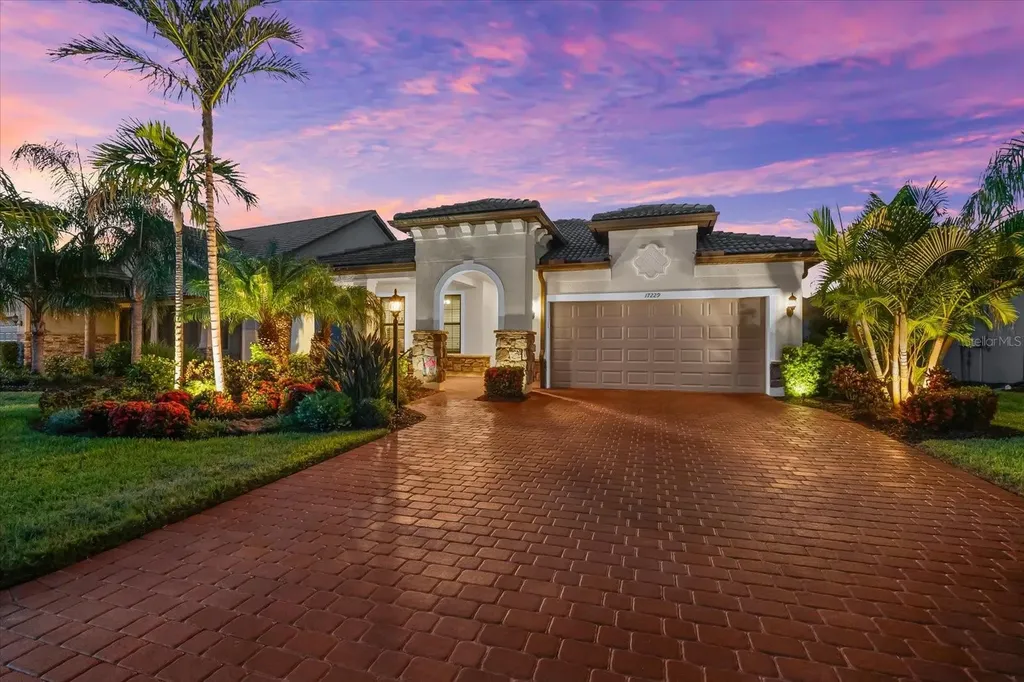17229 Hampton Falls Terrace Bradenton FL 34202