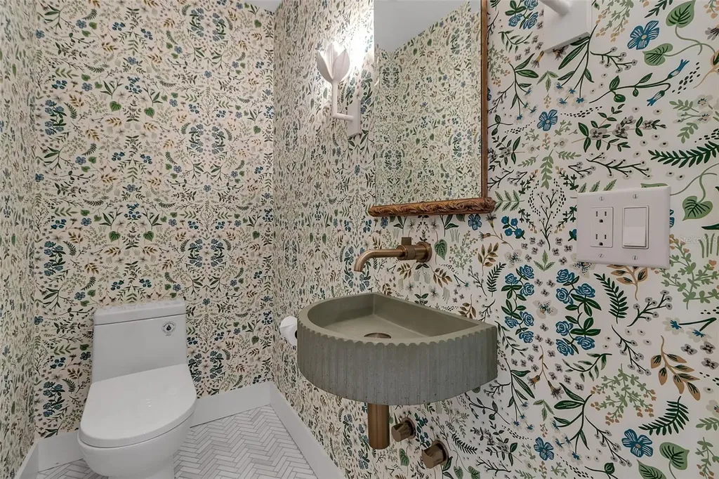1838 Alta Vista Street Sarasota FL 34236