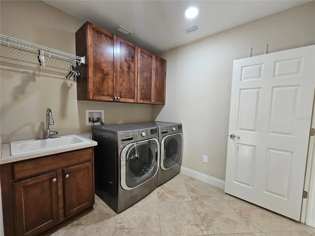 2802 Devonoak Boulevard Land O Lakes FL 34638