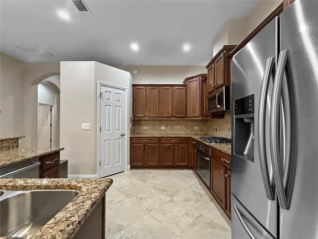 2802 Devonoak Boulevard Land O Lakes FL 34638