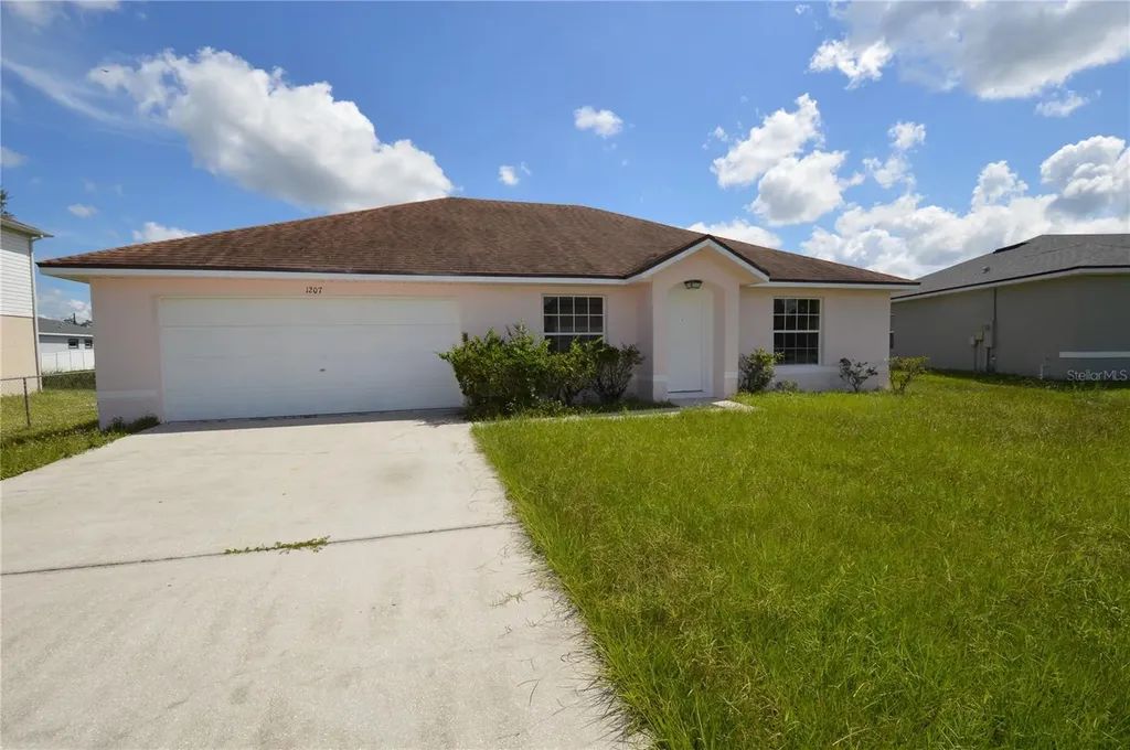 1207 Atlantic Court Kissimmee FL 34759