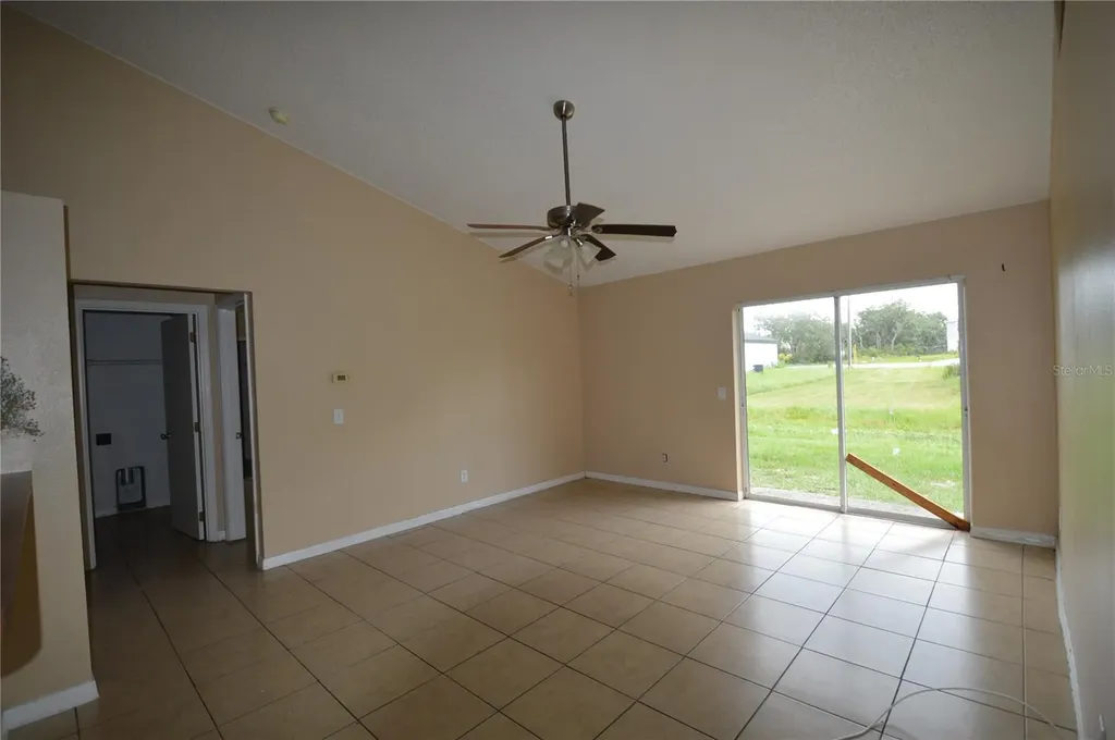 1207 Atlantic Court Kissimmee FL 34759