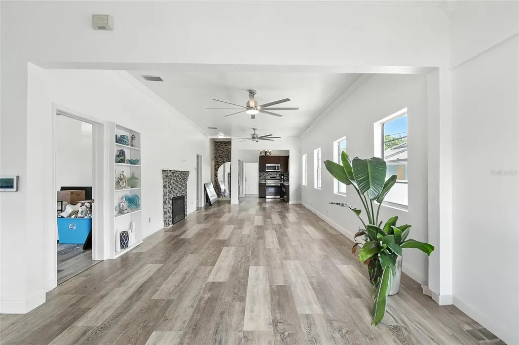 7012 N Hubert Avenue Tampa FL 33614