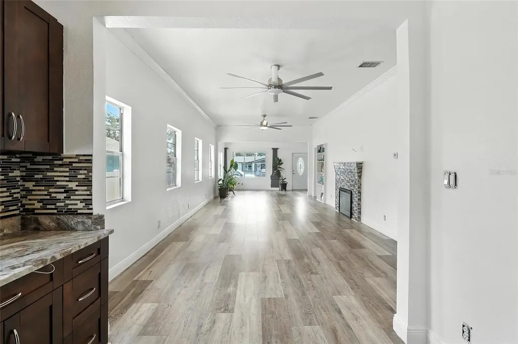7012 N Hubert Avenue Tampa FL 33614