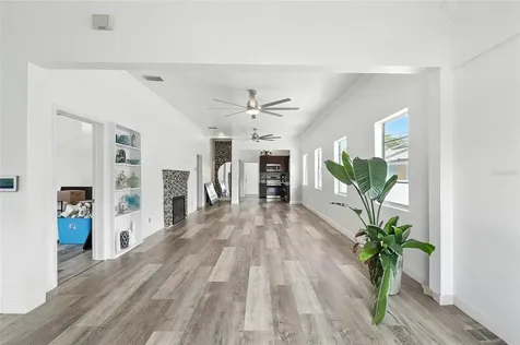 7012 N Hubert Avenue Tampa FL 33614