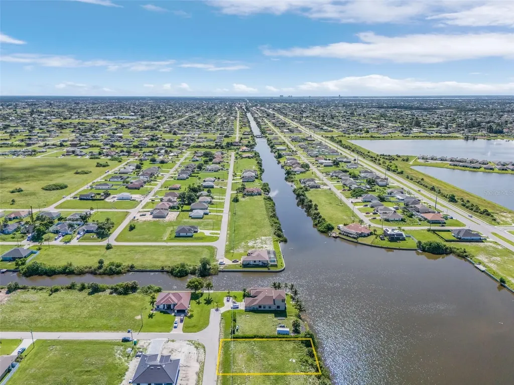 1216 NW 9th Street Cape Coral FL 33993