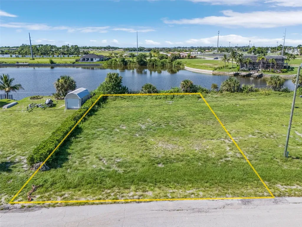 1216 NW 9th Street Cape Coral FL 33993