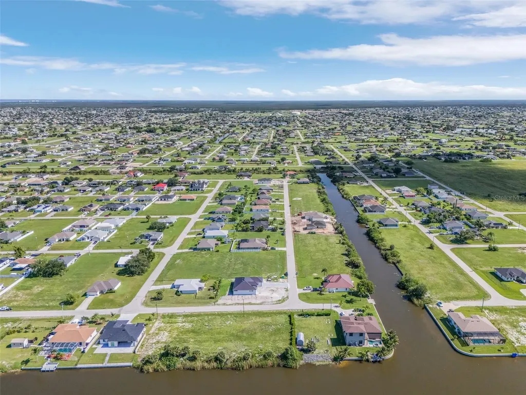 1216 NW 9th Street Cape Coral FL 33993