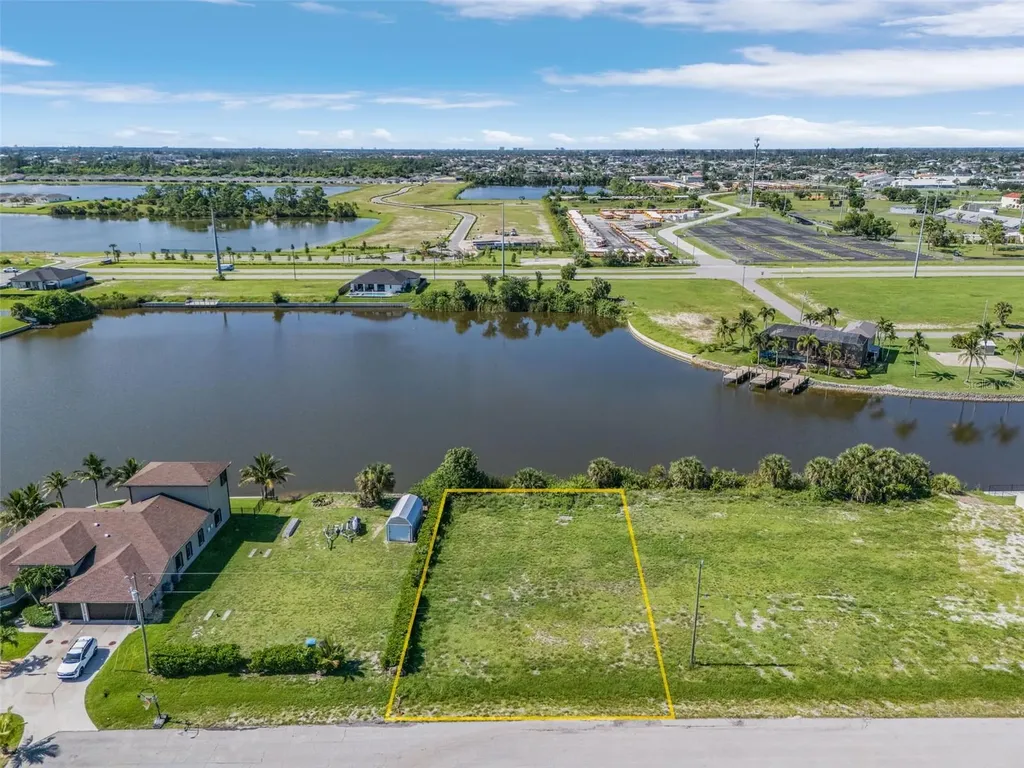 1216 NW 9th Street Cape Coral FL 33993