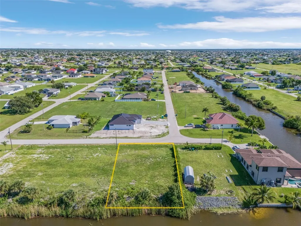 1216 NW 9th Street Cape Coral FL 33993