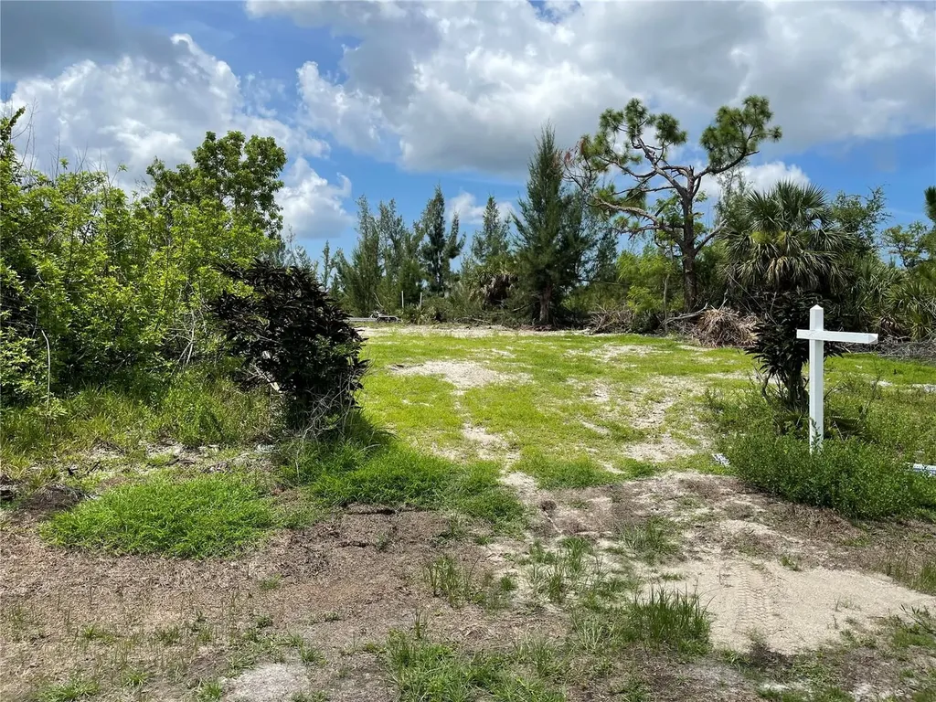 15181 Lyneburg Avenue Port Charlotte FL 33981