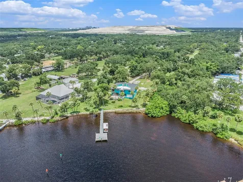 7715 Riverview Drive Riverview FL 33578