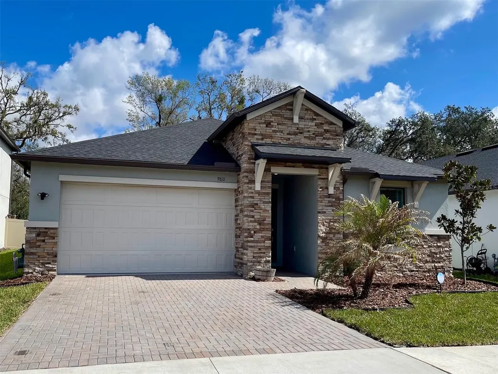 9810 Carabiner Way Land O Lakes FL 34637