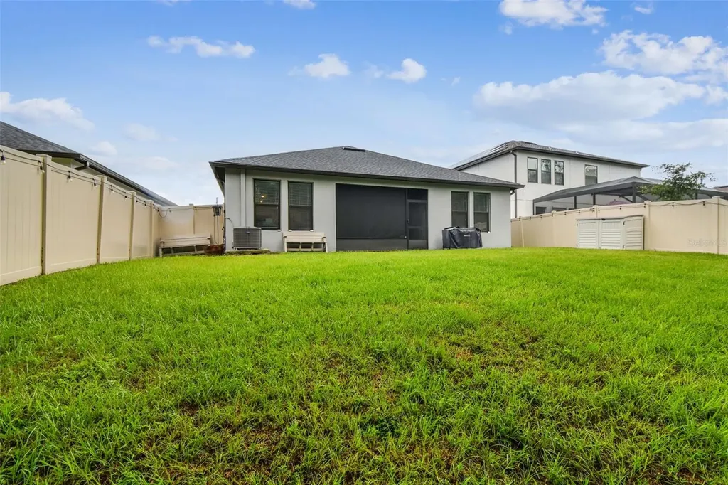 9810 Carabiner Way Land O Lakes FL 34637