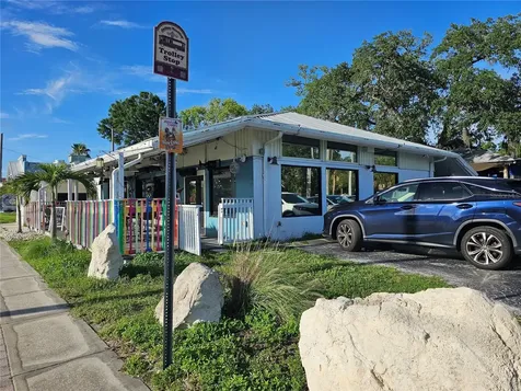 606 N Pinellas Avenue Tarpon Springs FL 34689