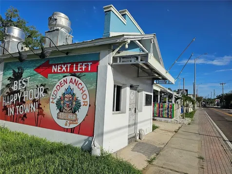 606 N Pinellas Avenue Tarpon Springs FL 34689