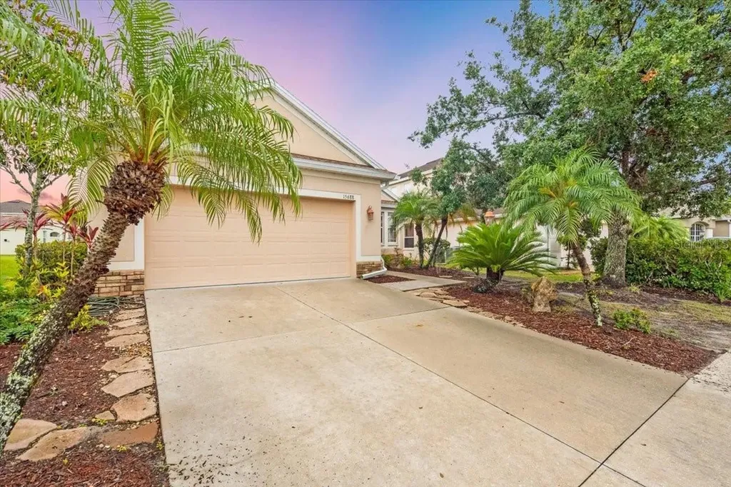 15688 Lemon Fish Drive Lakewood Ranch FL 34202
