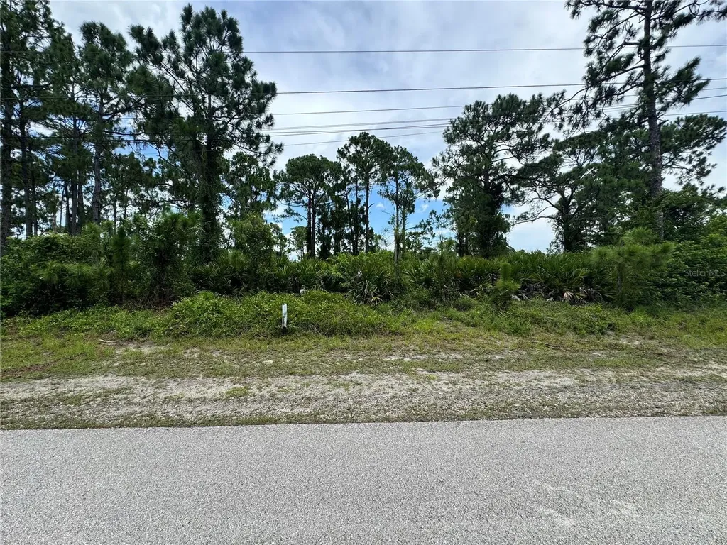 977 Kellogg Street E Lehigh Acres FL 33974