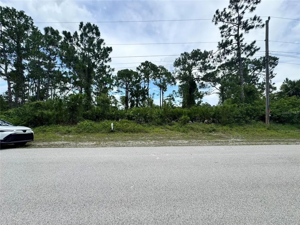 977 Kellogg Street E Lehigh Acres FL 33974