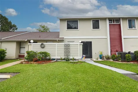 72 Pine Island Circle Kissimmee FL 34743