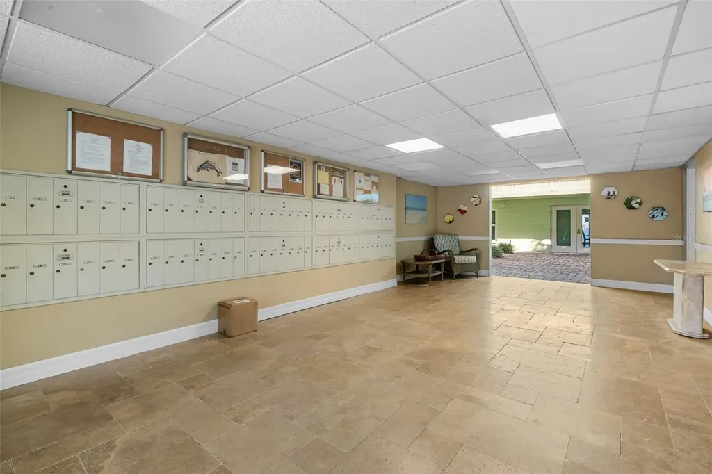 464 N Paula Drive Dunedin FL 34698