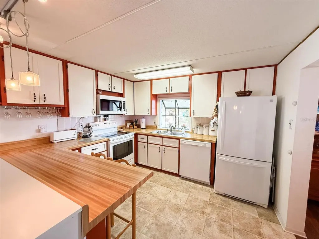 1401 W Highway 50 Clermont FL 34711
