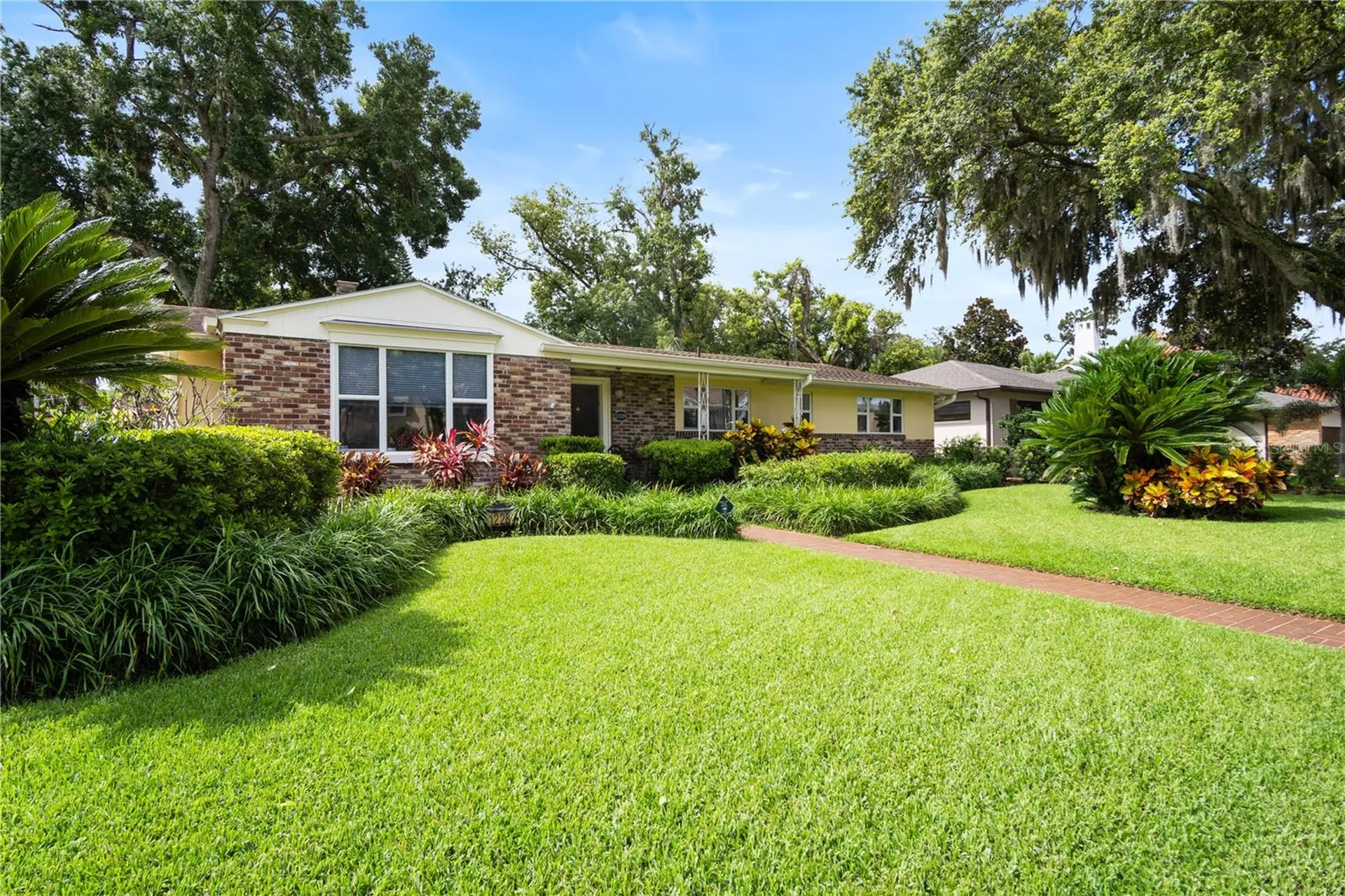 1228 Spring Lake Drive Orlando FL 32804